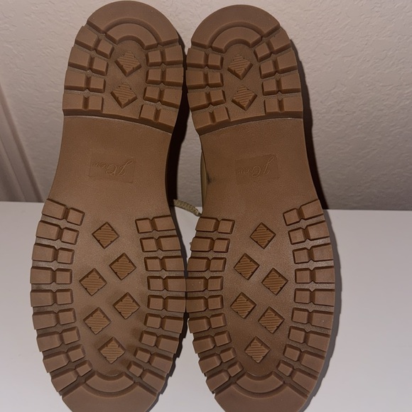 NWT, JCrew gorgeous Nordic leather hiking boot in camel. Size women’s 11. - Picture 7 of 11